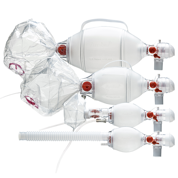 Foto de familia Ambu SPUR II: cuatro versiones sin mascarillas. Se vende una pieza 330003000, resucitador pediátrico con bolsa reservorio y mascarilla infantil según tabla del fabricante.