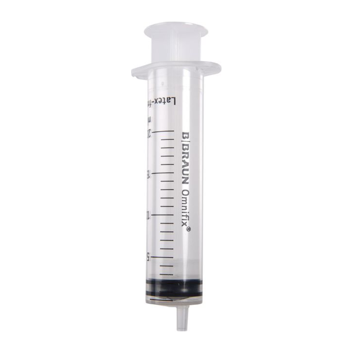 B. Braun Omnifix, jeringa Luer-Slip de 20 ml, sobre fondo blanco