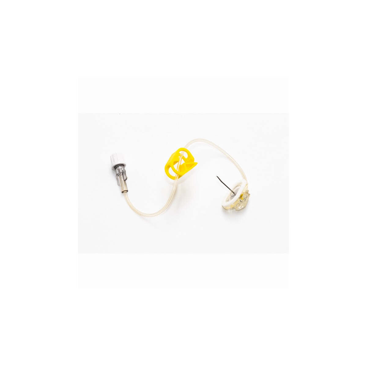 BD SafeStep LH-0040YN, aguja de seguridad 19G × 1½ pulgadas con extensión sobre fondo blanco
