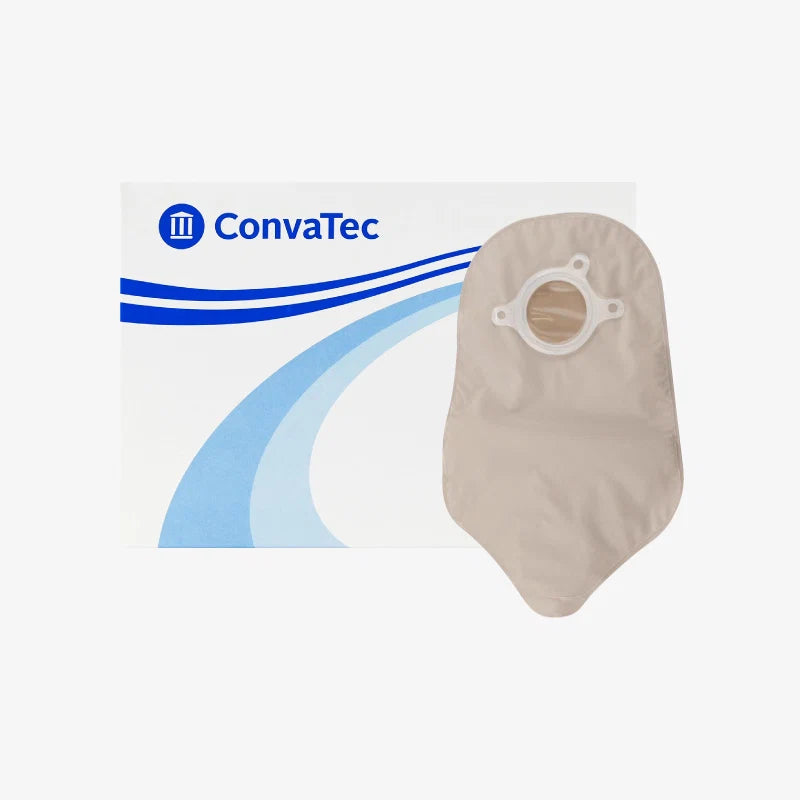 Bolsa de urostomía ConvaTec SUR-FIT Natura opaca 45 mm junto a su caja, REF 401553