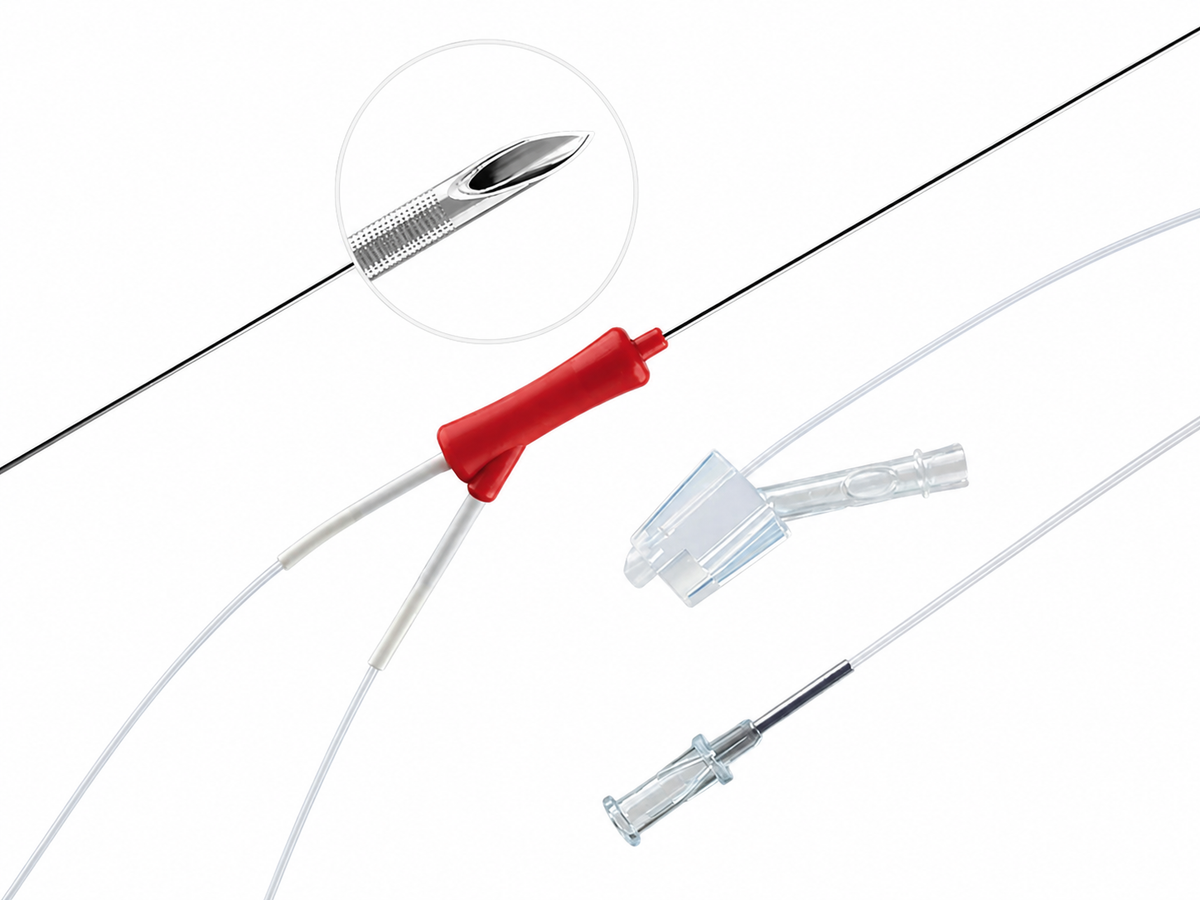 Cook EchoTip K-OPSD-1735-A-S-US, aguja de aspiración doble lumen 17 G × 35 cm sobre fondo blanco