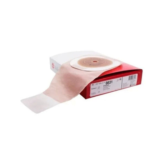 Bolsa de colostomía Hollister Premier con barrera integrada 8631 sobre fondo blanco