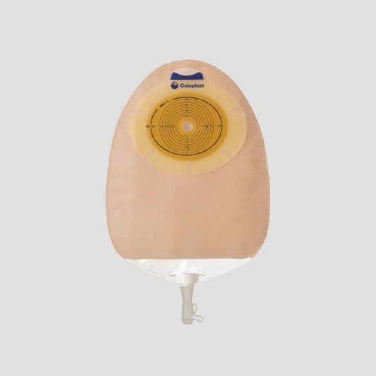 Bolsa Coloplast SenSura 11804 de urostomía 1 pieza, barrera plana recortable hasta 76 mm y grifo de vaciado, sobre fondo claro