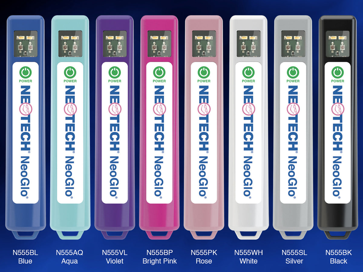 Transiluminadores Neotech NeoGlo serie N555 en sus colores, cada uno con su REF: azul, aqua, violeta, rosa brillante, rosa, blanco, plata y negro