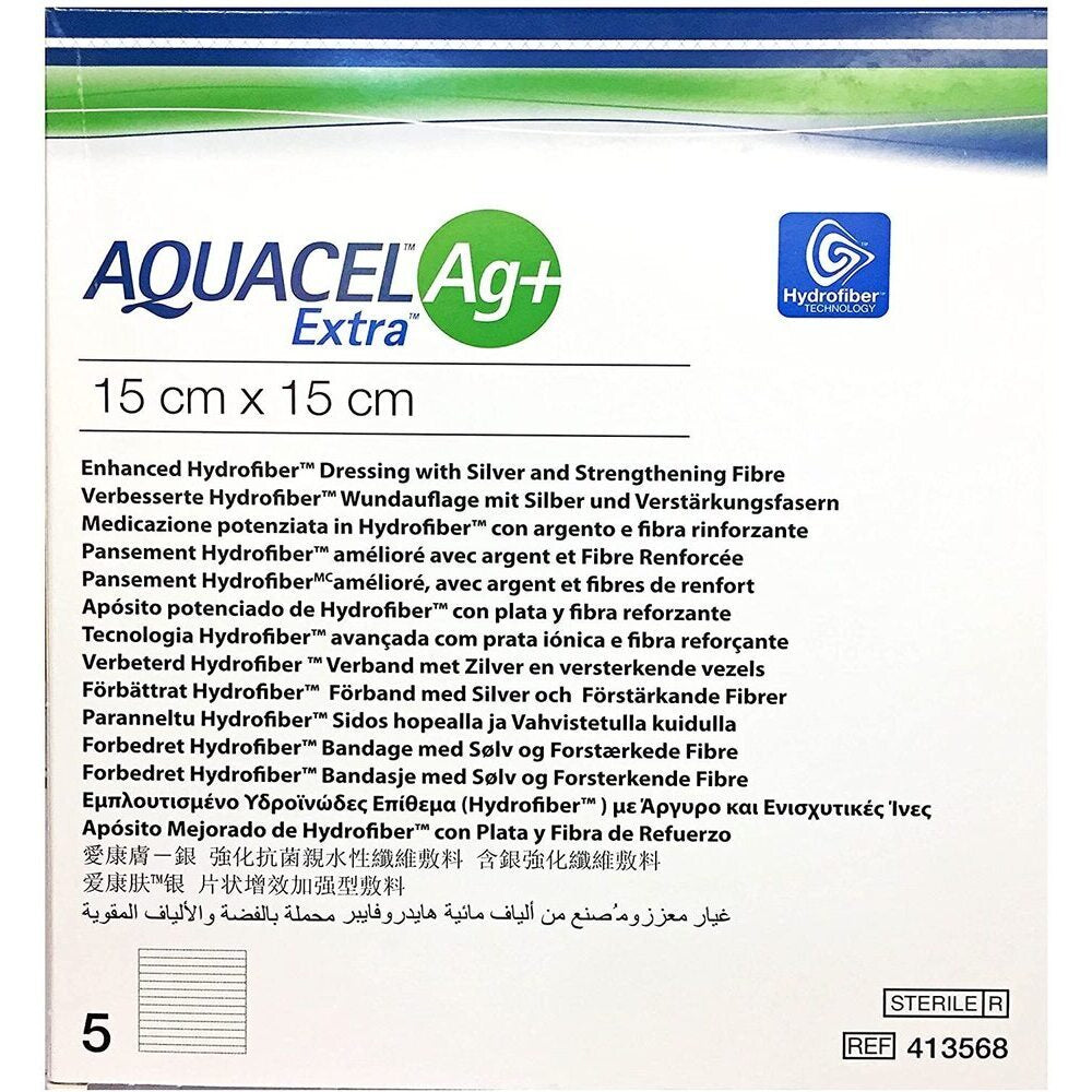 Aquacel Extra Ag+ 15 cm x 15 cm 413568, sobre fondo blanco