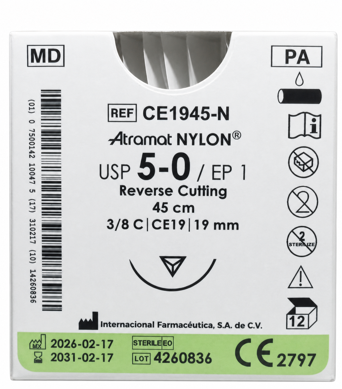 Atramat Nylon CE1945-N, sutura no absorbible USP 5-0 de 45 cm con aguja CE19 de 19 mm sobre fondo blanco