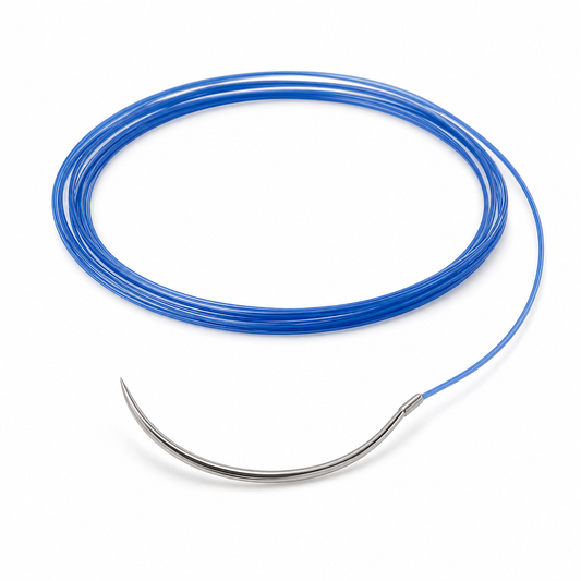 Imagen ilustrativa optimizada: Atramat CE2462 polipropileno azul USP 2-0, 45 cm, aguja reverso cortante de 24 mm, 3/8 de círculo, sobre fondo blanco