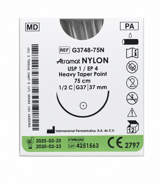 Atramat Nylon G-G3748-75N, sutura no absorbible USP 1 de 75 cm con aguja G37 de 37 mm sobre fondo blanco