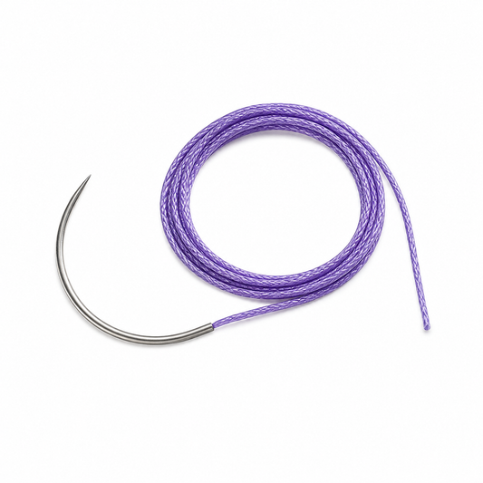 Imagen optimizada: Atramat PGA R3793-75 calibre 3-0, sutura violeta de 75 cm con aguja R37 curva, presentación ilustrativa sobre fondo blanco
