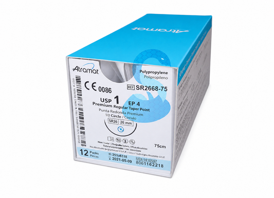 Caja Atramat SR2668-75 de polipropileno USP 1, 12 piezas, aguja SR26 de 26 mm, sobre fondo blanco