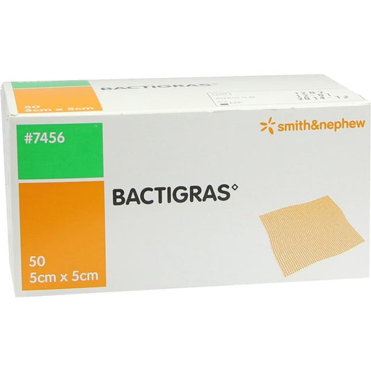 Bactigras 5 cm x 5 cm 7456, sobre fondo blanco