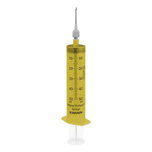 B. Braun Original Perfusor 8728861F-06 — jeringa ámbar de 50 ml con aguja de aspiración