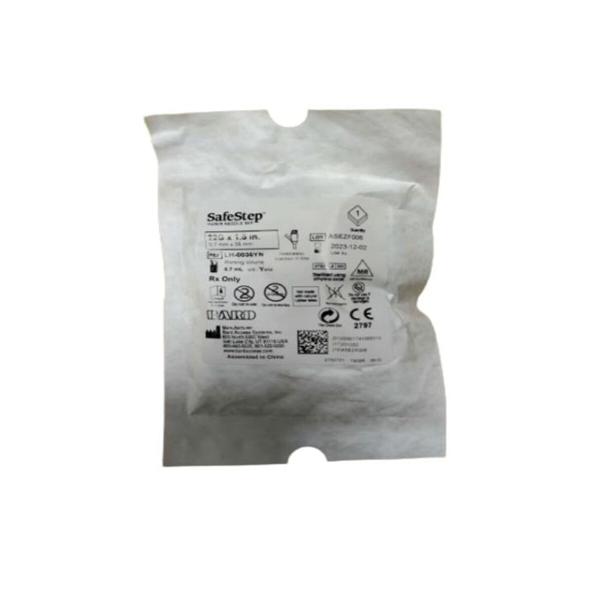 BD SafeStep Huber con sitio en Y, 22G × 1.5 pulgadas, referencia LH-0036YN sobre fondo blanco