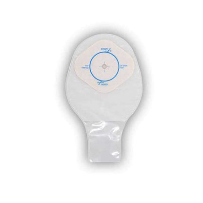 Bolsa de colostomía pediátrica ConvaTec Little Ones sobre fondo blanco