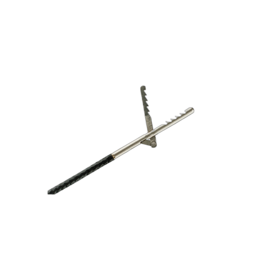 Cook Medical Alligator Tooth, pinza de extracción de mandíbula sencilla con dientes de cocodrilo, sobre fondo blanco