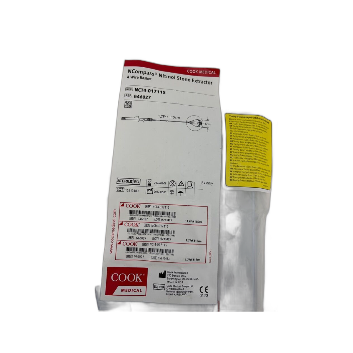 Cook Medical NCircle, extractor de cálculos tipless de nitinol, sobre fondo blanco