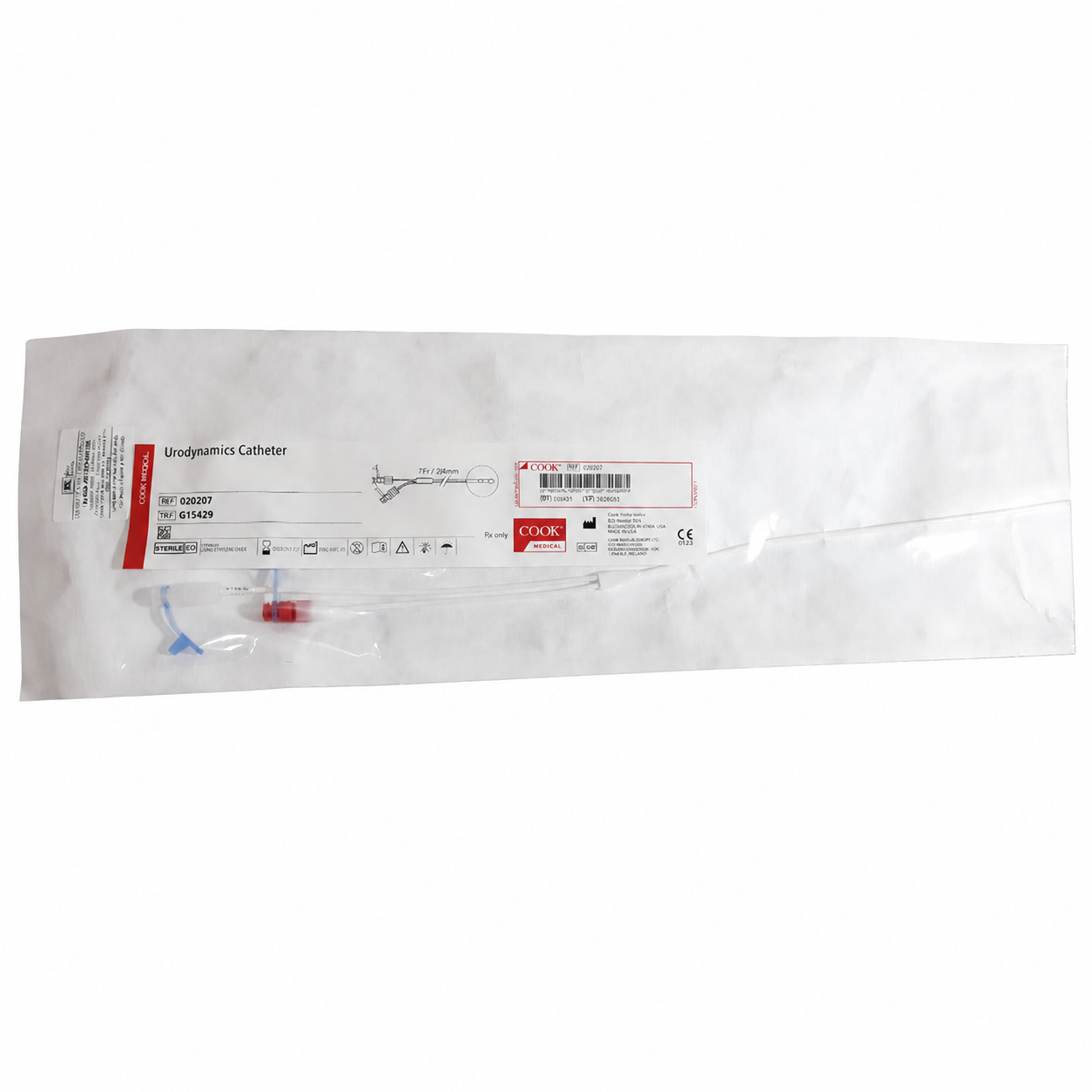 Cook 020207, catéter para urodinamia 7 Fr × 30 cm en empaque estéril sobre fondo blanco