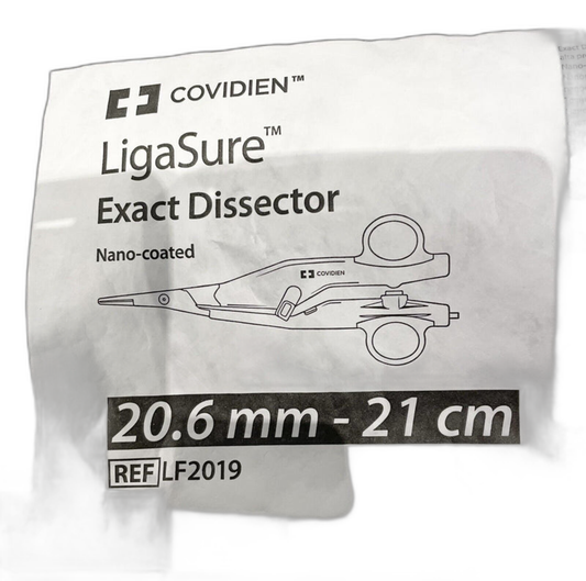 LigaSure Exact Dissector Covidien LF2019 de 21 cm, sobre fondo blanco