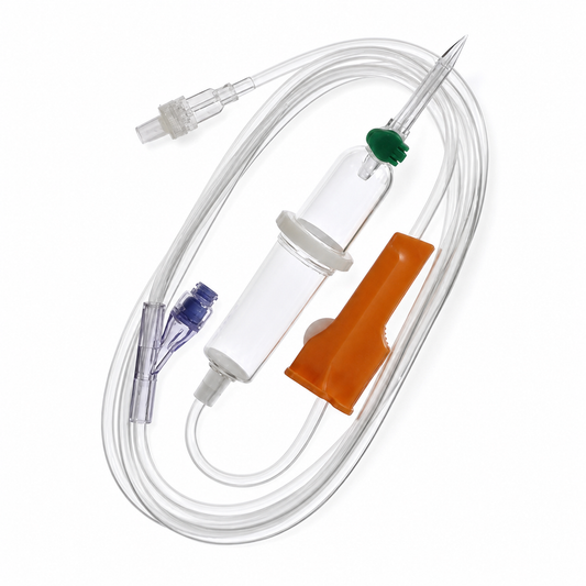 B. Braun Intrafix Primeline 4062158, equipo de infusión de 180 cm con válvula Safeflow, sobre fondo blanco