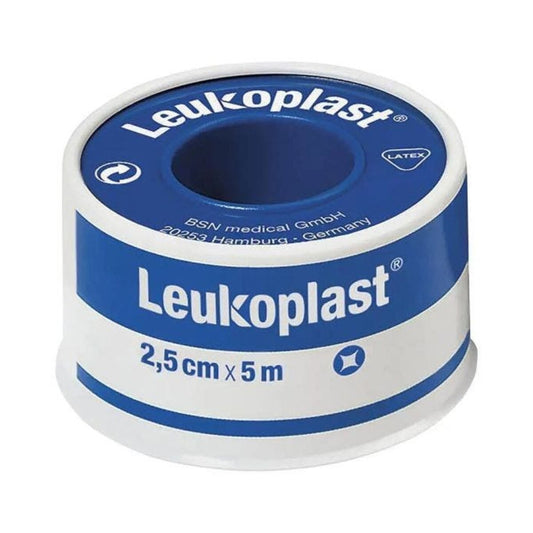Leukoplast White tela adhesiva blanca de 2.5 cm × 5 m sobre fondo blanco