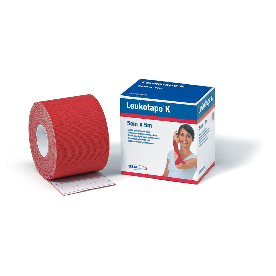 Caja Leukotape K BSN REF 72978-16 rojo, cinta kinesiológica 5 cm × 5 m sobre fondo blanco