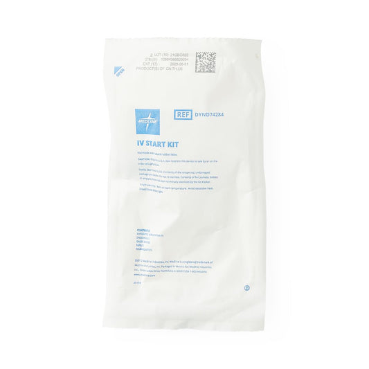 Sobre estéril Medline DYND74284, kit de inicio I.V. con Tegaderm 1683 y ChloraPrep, sobre fondo blanco