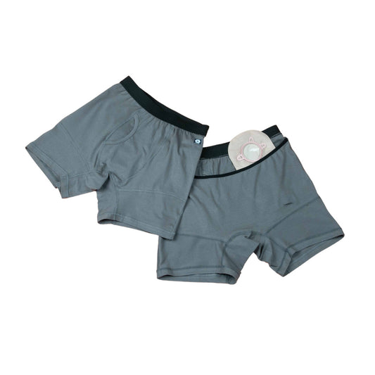 Bóxer gris Ostomyfit con bolsillo interno para bolsa de ostomía — vista de producto