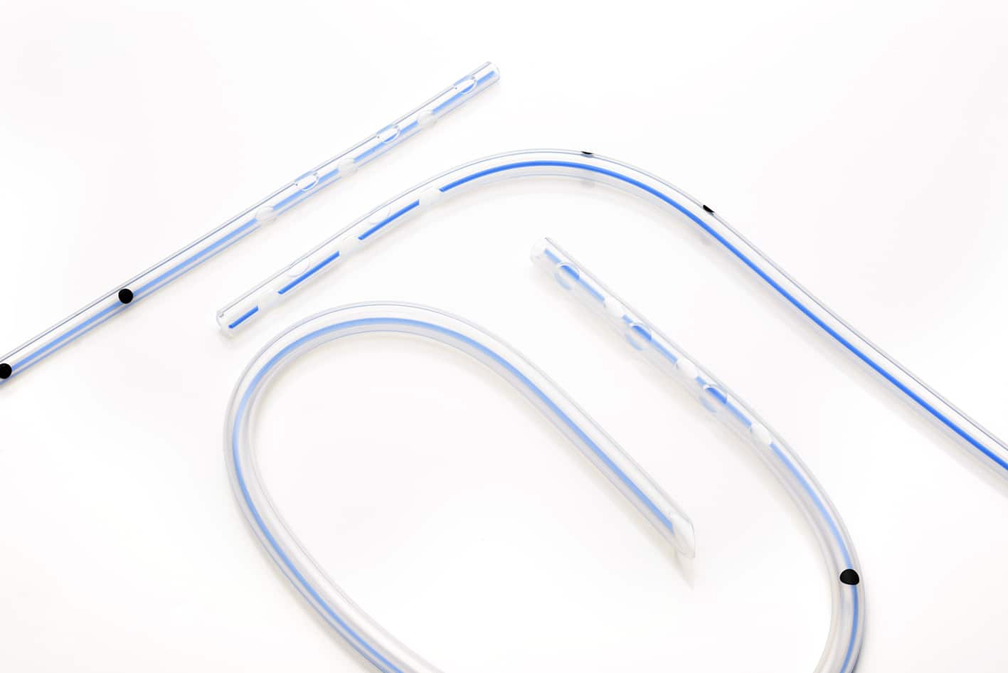 Catéter torácico Redax recto de silicona con línea radiopaca; referencia visual de la familia 12–36 Fr