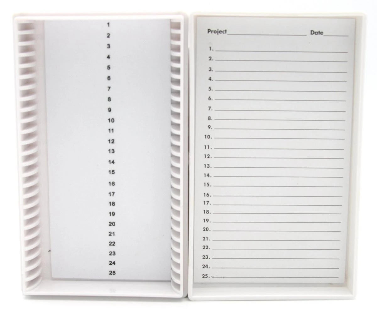 Caja Heathrow Scientific HS15989R blanco de 25 posiciones con revestimiento de espuma; portaobjetos no incluidos