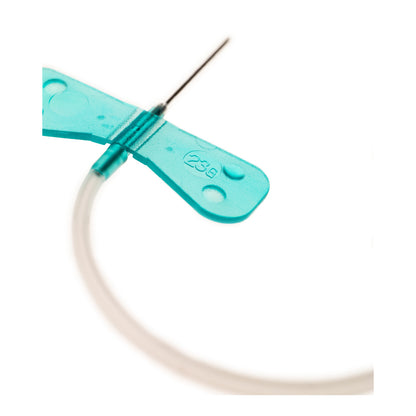 Detalle del ala Terumo SURFLO 23 G, calibre grabado en el ala azul sobre blanco