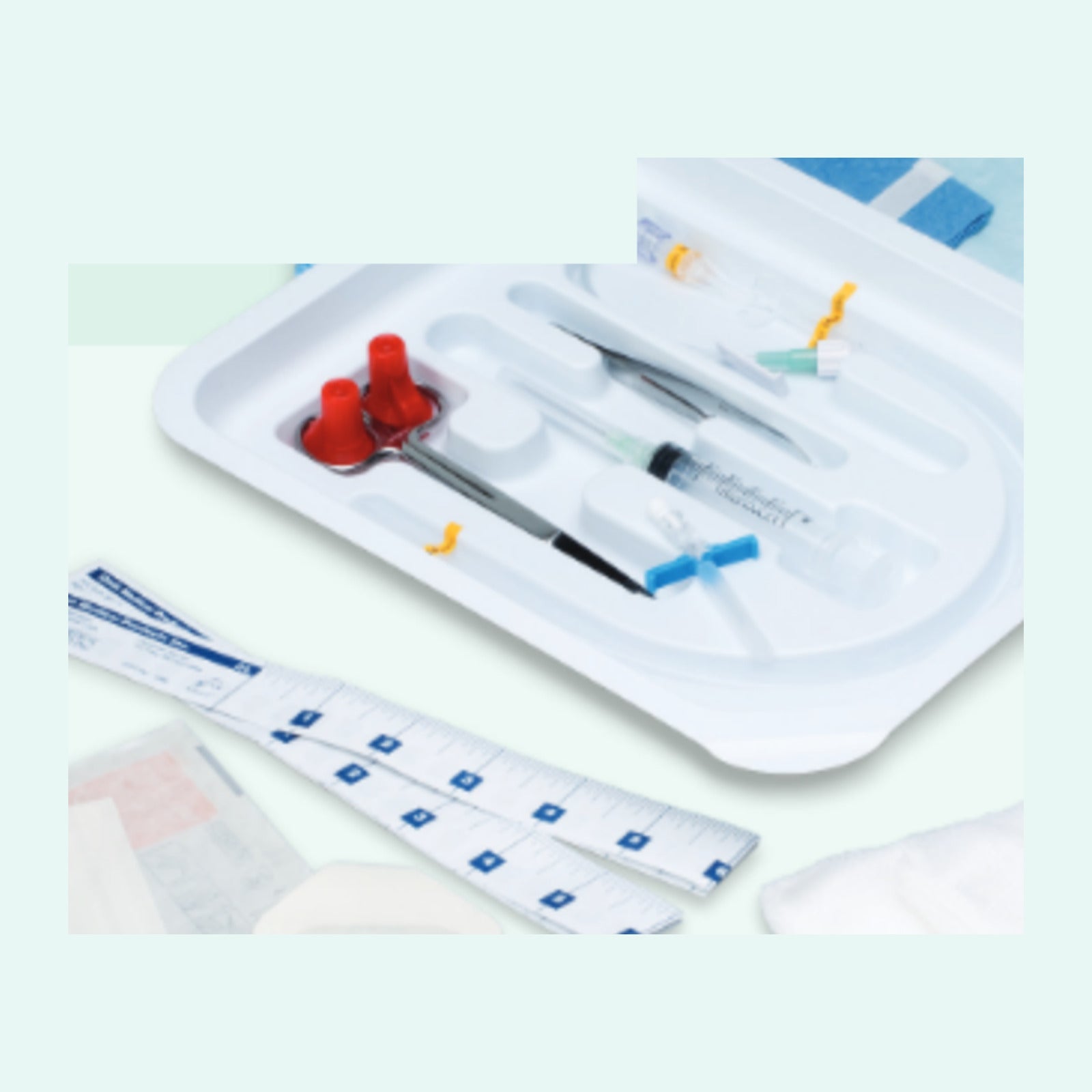 Bandeja completa Utah Medical PICC-Nate con instrumental, jeringa, campos, cinta métrica, apósito y gasas